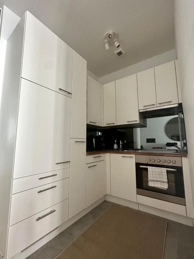 Designer Apartment Near Main Station Відень Екстер'єр фото